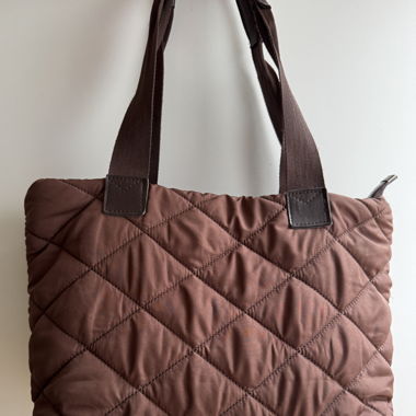 Braune Puffer-Schultertasche