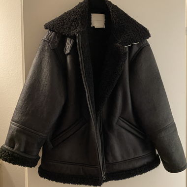 Giacca in finta pelliccia Teddy nera
