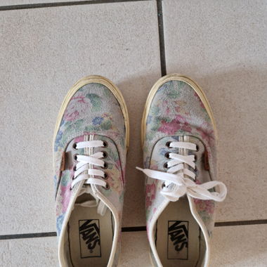Vans Schuhe geblühmt