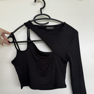 crop top mit cut outs