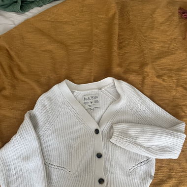 Weisse strickjacke