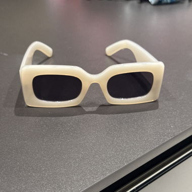 Grau Sonnenbrille 