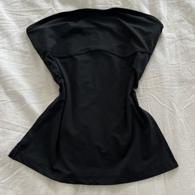 Black Strapless Flared Tube Top