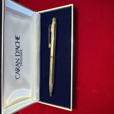 Penna a sfera Caran d’Ache