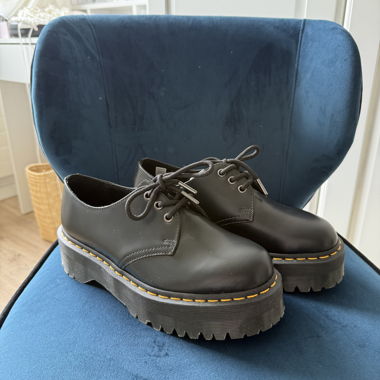 Doc Martens Low Platform 