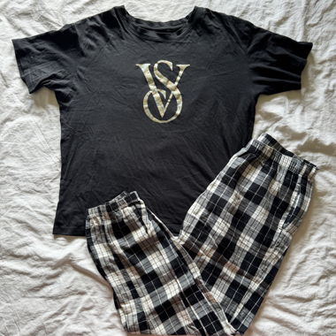 Victoria's Secret Flannel Pajama Set