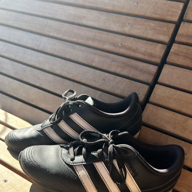 NEO adidas shoe