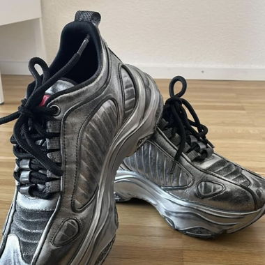 Baskets sneakers MSBHV cuir 37
