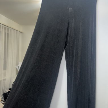 Pantalon noir à jambe large