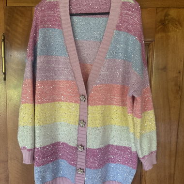 Joli gilet à sequins d'Olivia Rubin