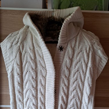 Strickgilet