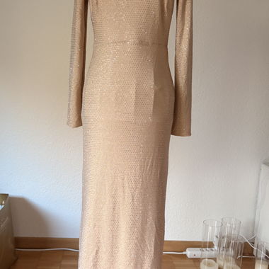 Abito Maxi con Paillettes e Schiena Scoperta