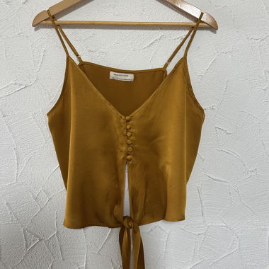 Top in raso Urban Outfitters