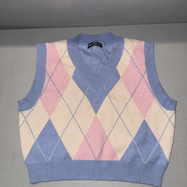 Pullunder mit V-Ausschnitt mit Argyle Muster