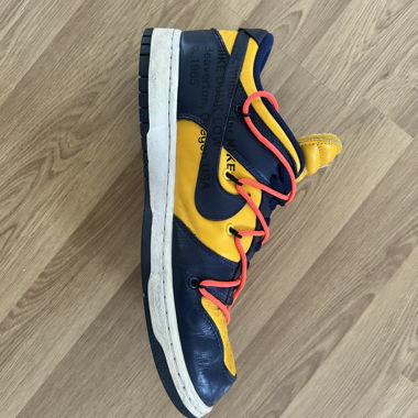 Nike Off-White Dunk Low University Gold