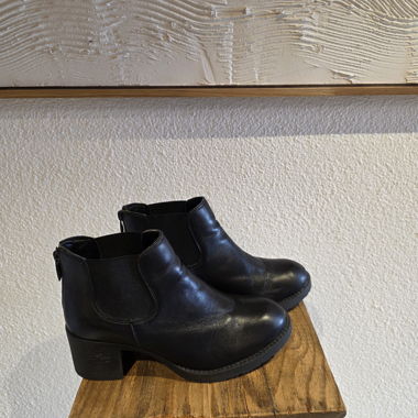 Schwarze Chelsea Boots