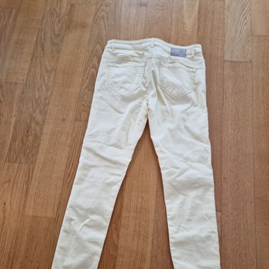 Jeans hellgelb Grösse 36/38