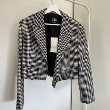 Black and white cropped blazer Zara size medium