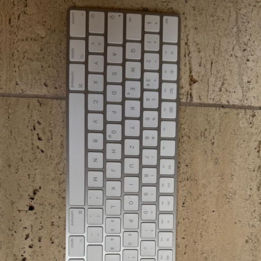 Apple Magic Keyboard 