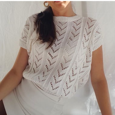 White knitted vintage top