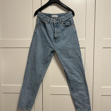 Zara High-Waist Mom Jeans