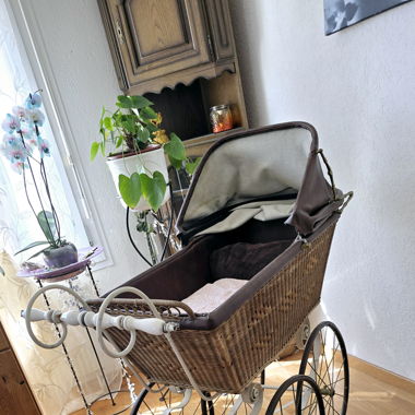 Antiker Deko Kinderwagen