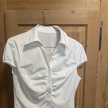 Weisse Bluse