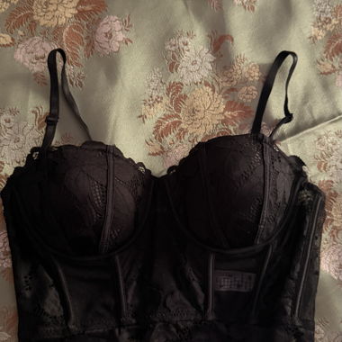 Schwarzer Spitzen-Corsage-BH 80B