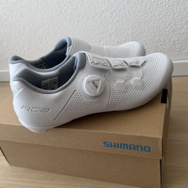 Chaussures de vélo Shimano RC3W