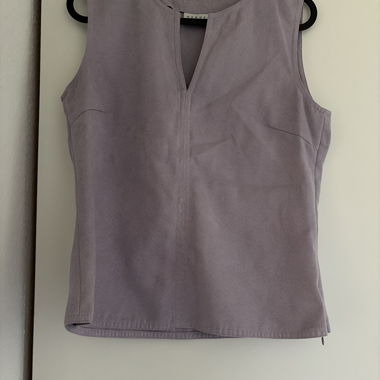 Haut sans manches en daim lilas