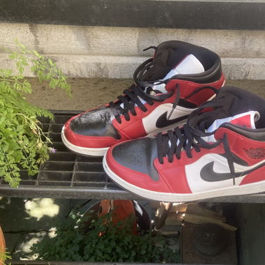 Red and white "Retro High OG Chicago" Jordan 1