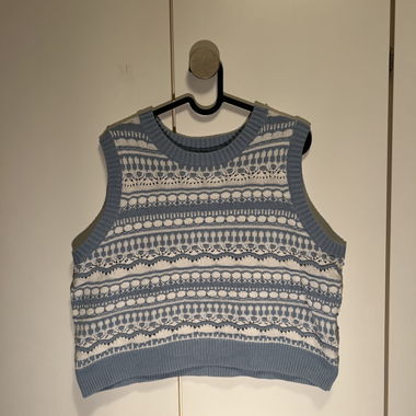 gestricktes Top ärmellos