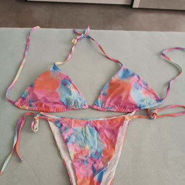 Bikini 2 pezzi e copricostume 