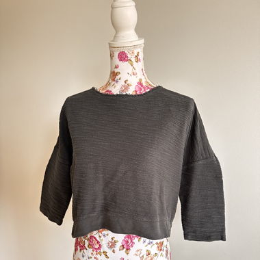 only croped pullover