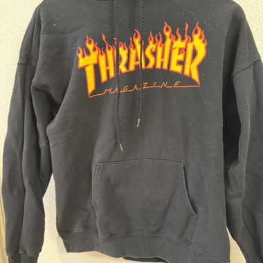 trasher pulli