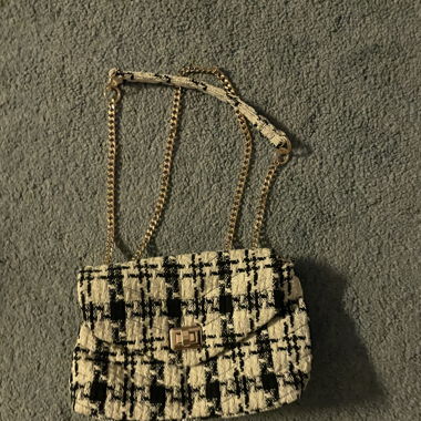 Black & white bag
