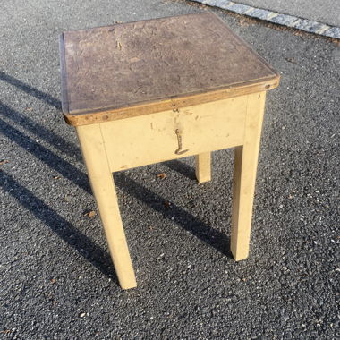 Antiker kleiner Holztruhe-Hocker