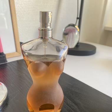 Parfum Jean-Paul Gaultier femme classique 