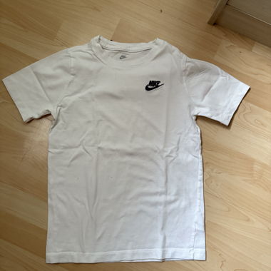 T-shirt Nike