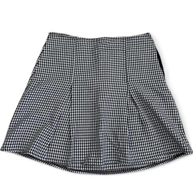 Black/white skirt