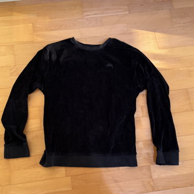 Pull Stüssy
