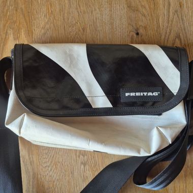Freitag Tasche F41 Hawaii Five-0