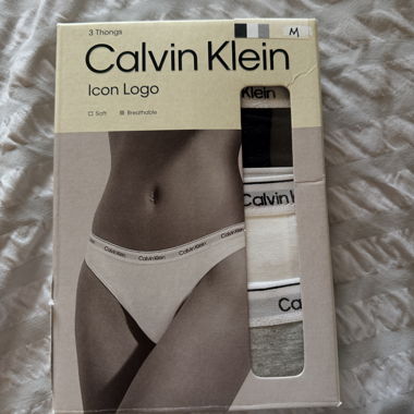 Set di 3 slip Calvin Klein tipo perizoma