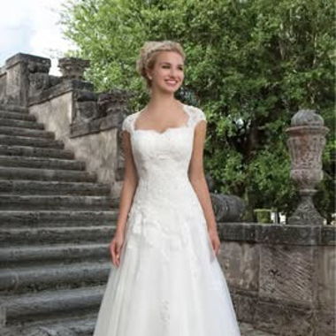 Serenity Brautkleid Gr. 44