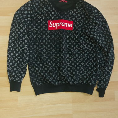 SUPREME PULLOVER