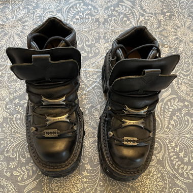 NEW ROCK M-110-S1