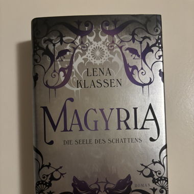 Magyria - Lena Klassen