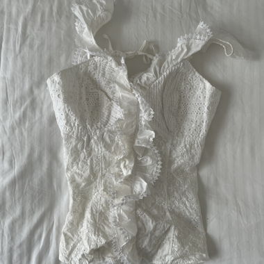 Top in pizzo bianco