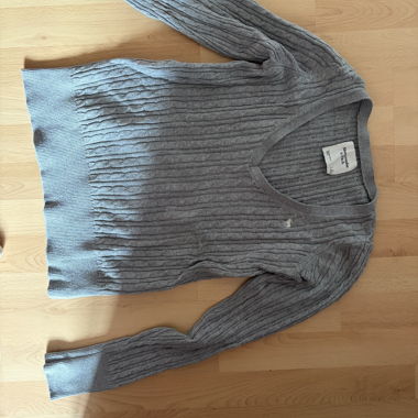 Abercrombie & Fitch Knit Sweater
