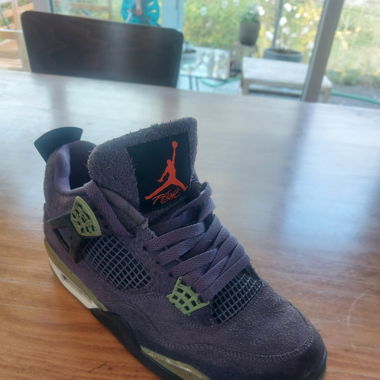 #jordan 4